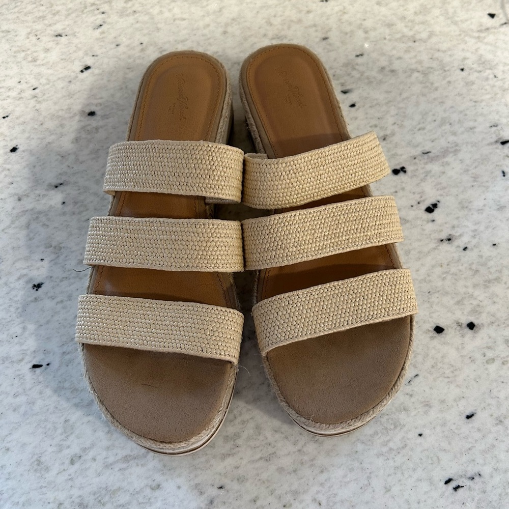 Target Sandals - Picture 3 of 6